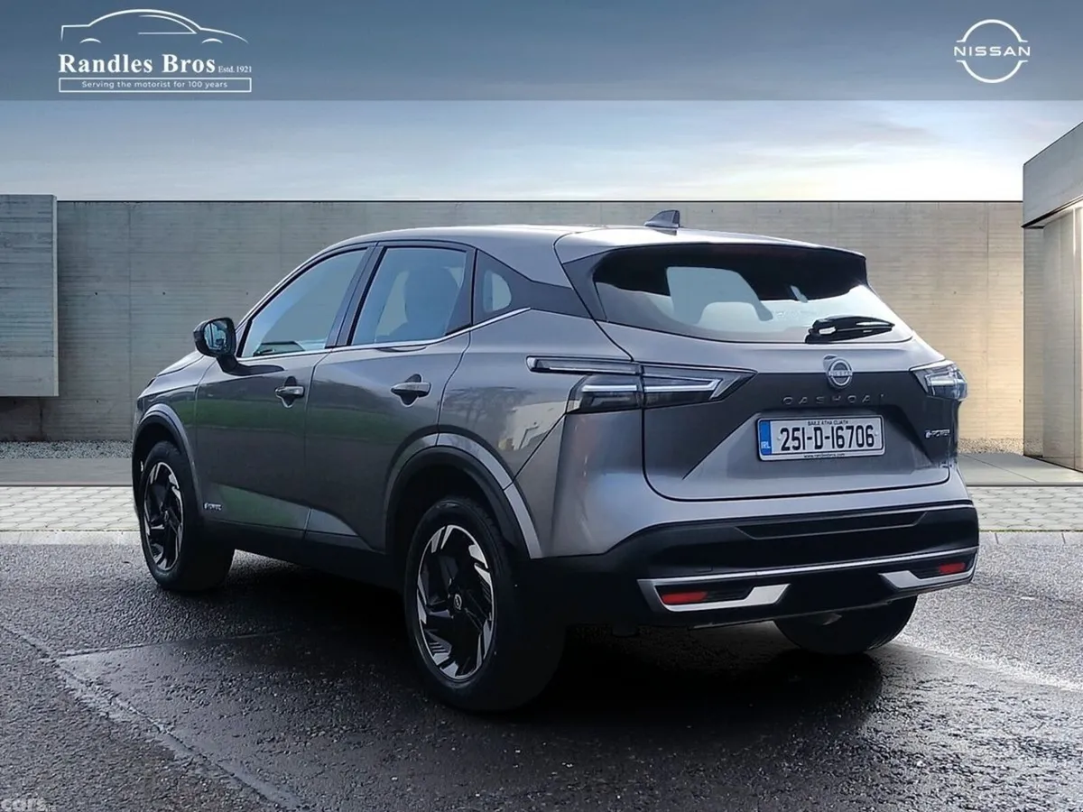 Nissan Qashqai MPV, Petrol Hybrid, 2025, Grey