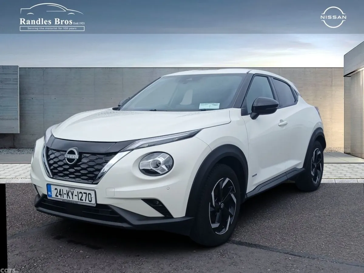 Nissan Juke SUV, Petrol Hybrid, 2024, White