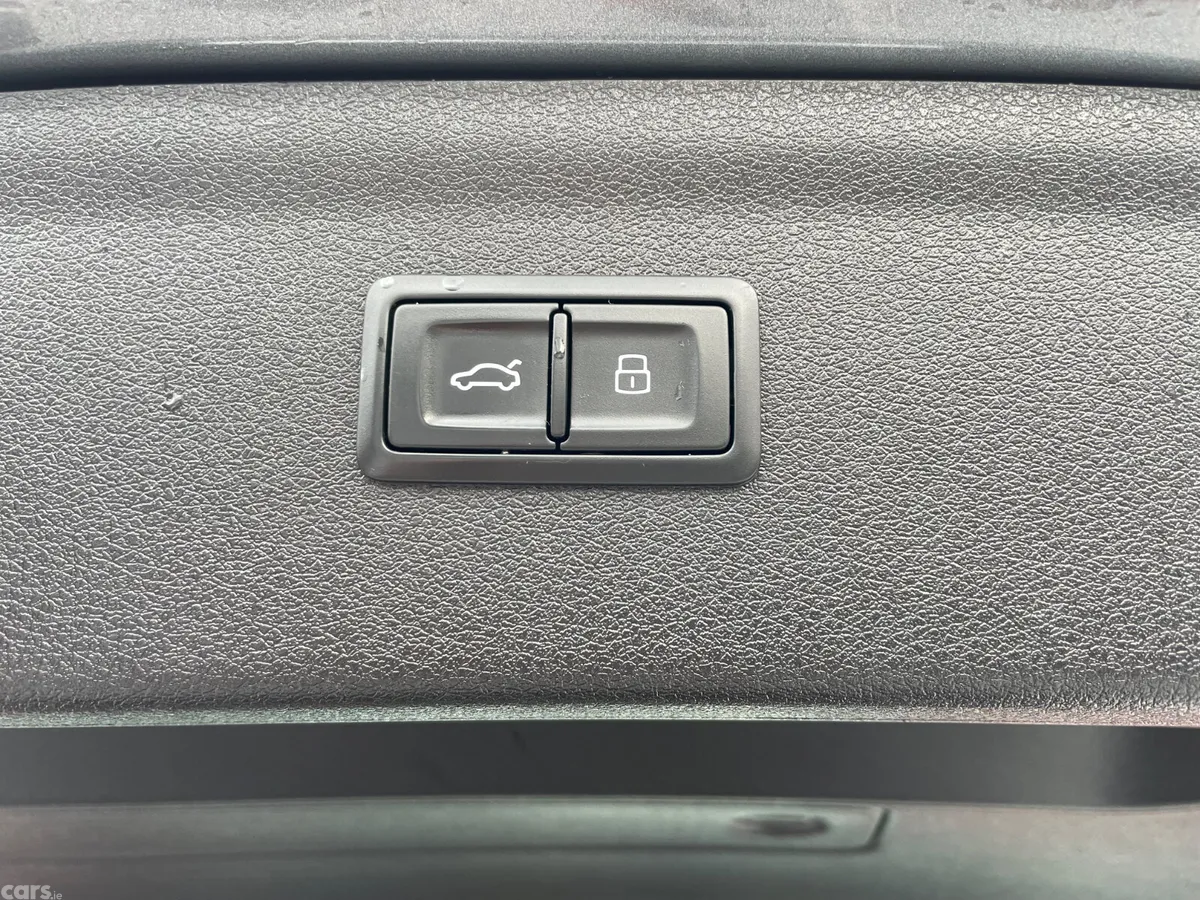 Audi Q3 SUV, Diesel, 2017, Grey