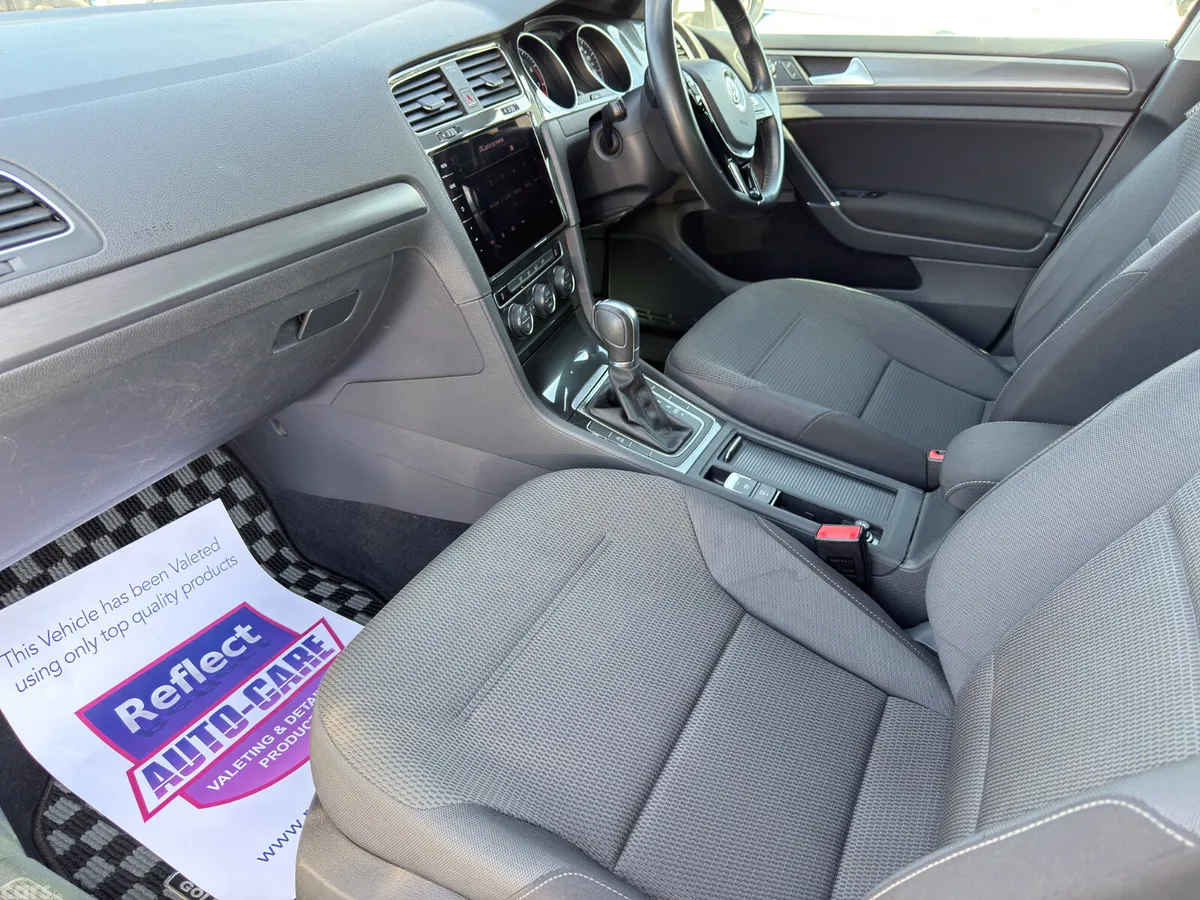 Volkswagen Golf Estate, Petrol, 2017, White