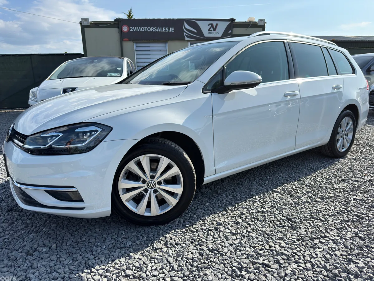Volkswagen Golf Estate, Petrol, 2017, White