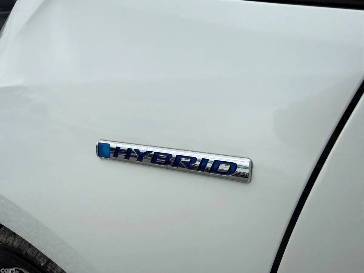 Honda Fit Hatchback, Petrol Hybrid, 2015, White