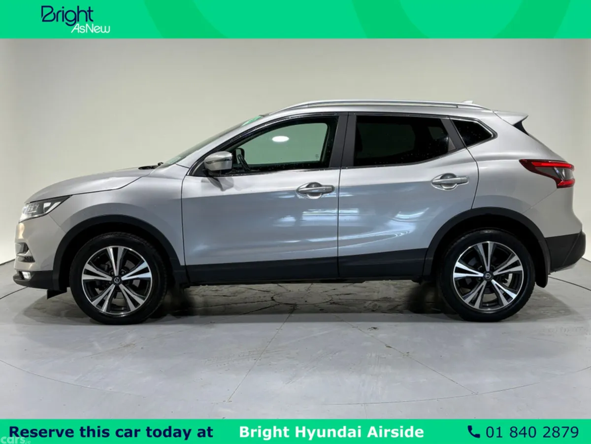 Nissan Qashqai MPV, Petrol, 2018, Silver