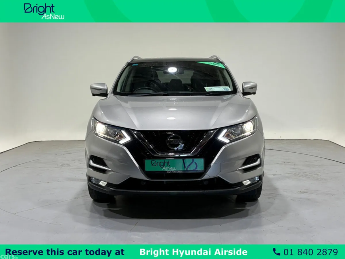 Nissan Qashqai MPV, Petrol, 2018, Silver