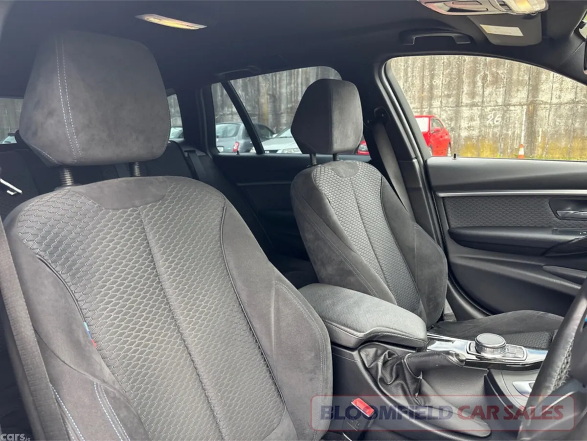 BMW 3-Series Estate, Petrol, 2018, White