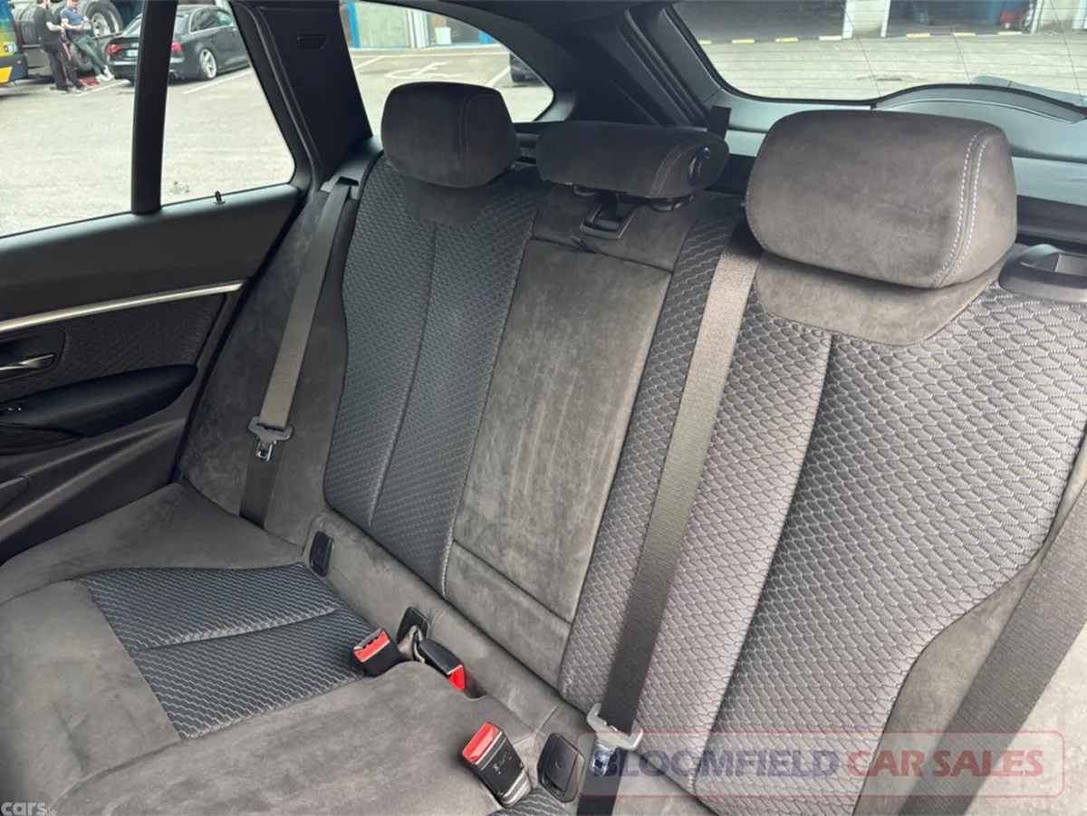 BMW 3-Series Estate, Petrol, 2018, White