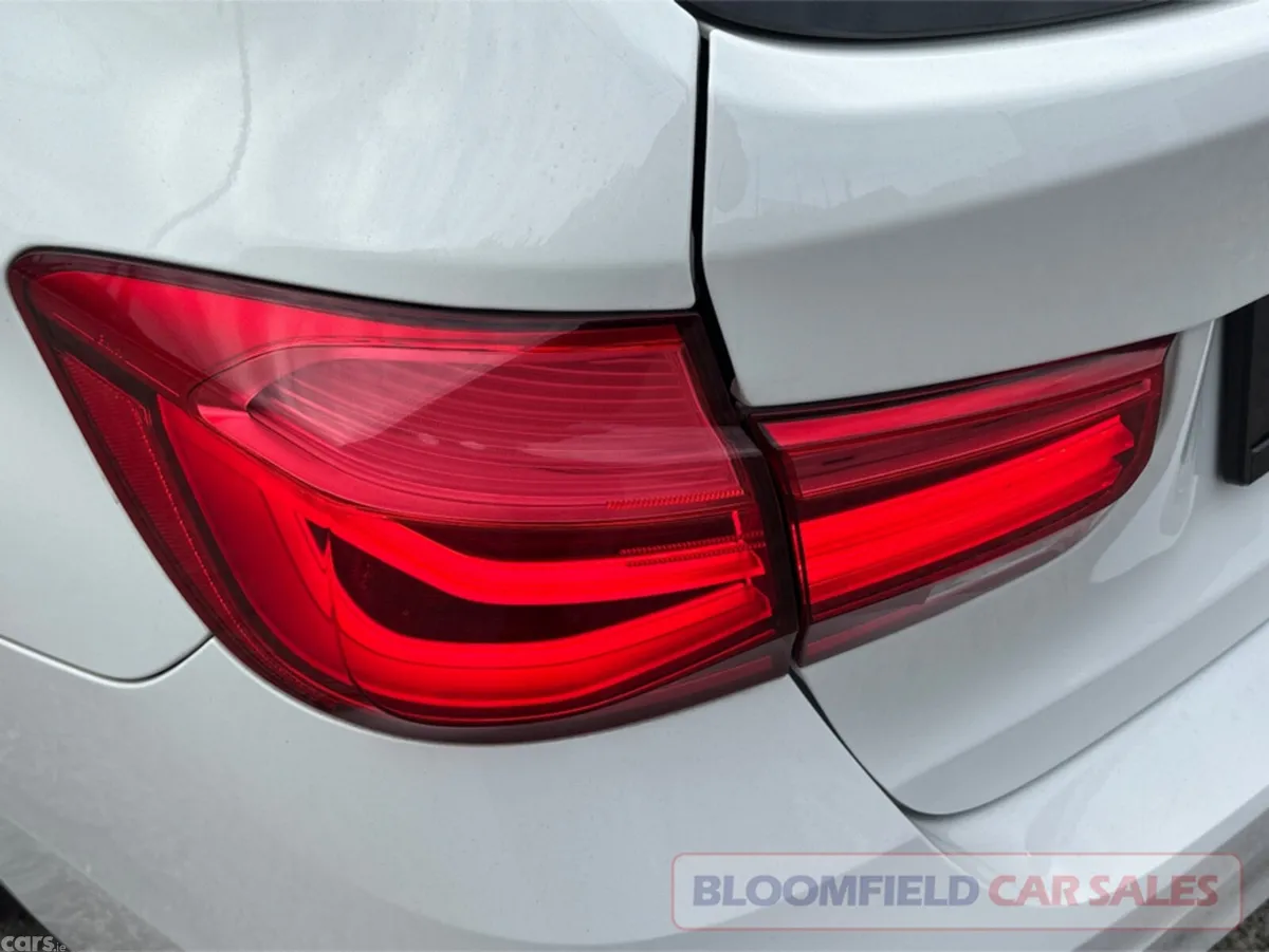 BMW 3-Series Estate, Petrol, 2018, White