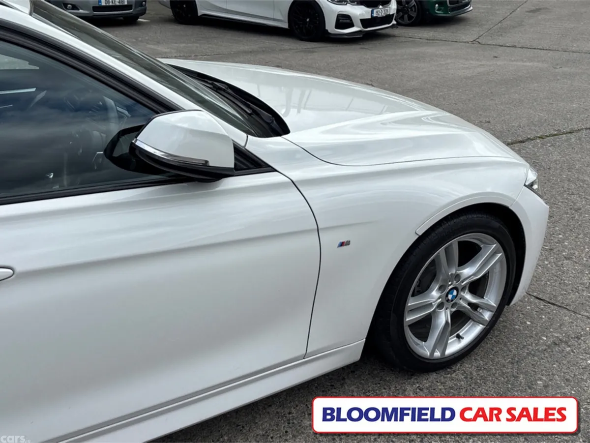 BMW 3-Series Estate, Petrol, 2018, White