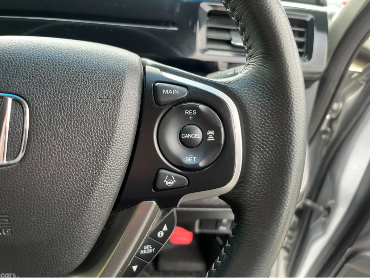 Honda Stepwagon MPV, Petrol Hybrid, 2019, Silver