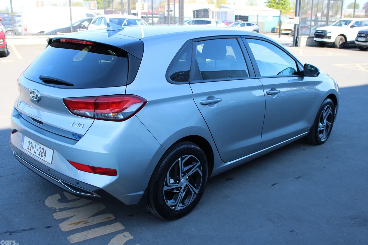 Hyundai i30 Hatchback, Diesel, 2022, Grey