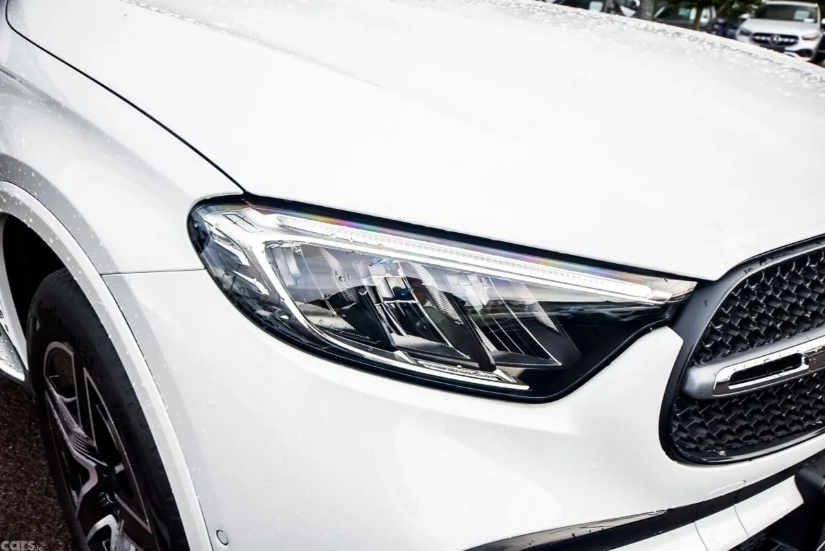 Mercedes-Benz GLC SUV, Diesel Plug-in Hybrid, 2023, White