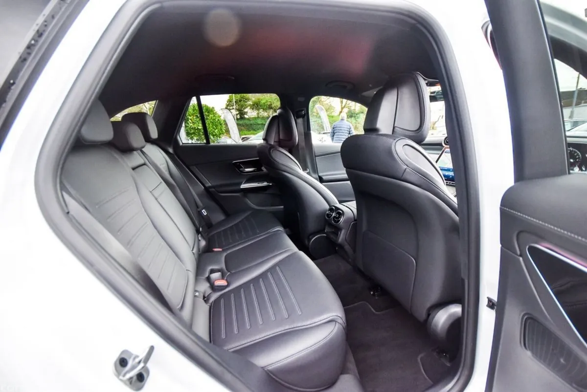 Mercedes-Benz GLC SUV, Diesel Plug-in Hybrid, 2023, White