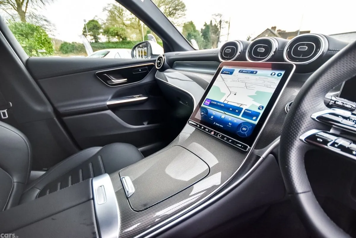 Mercedes-Benz GLC SUV, Diesel Plug-in Hybrid, 2023, White