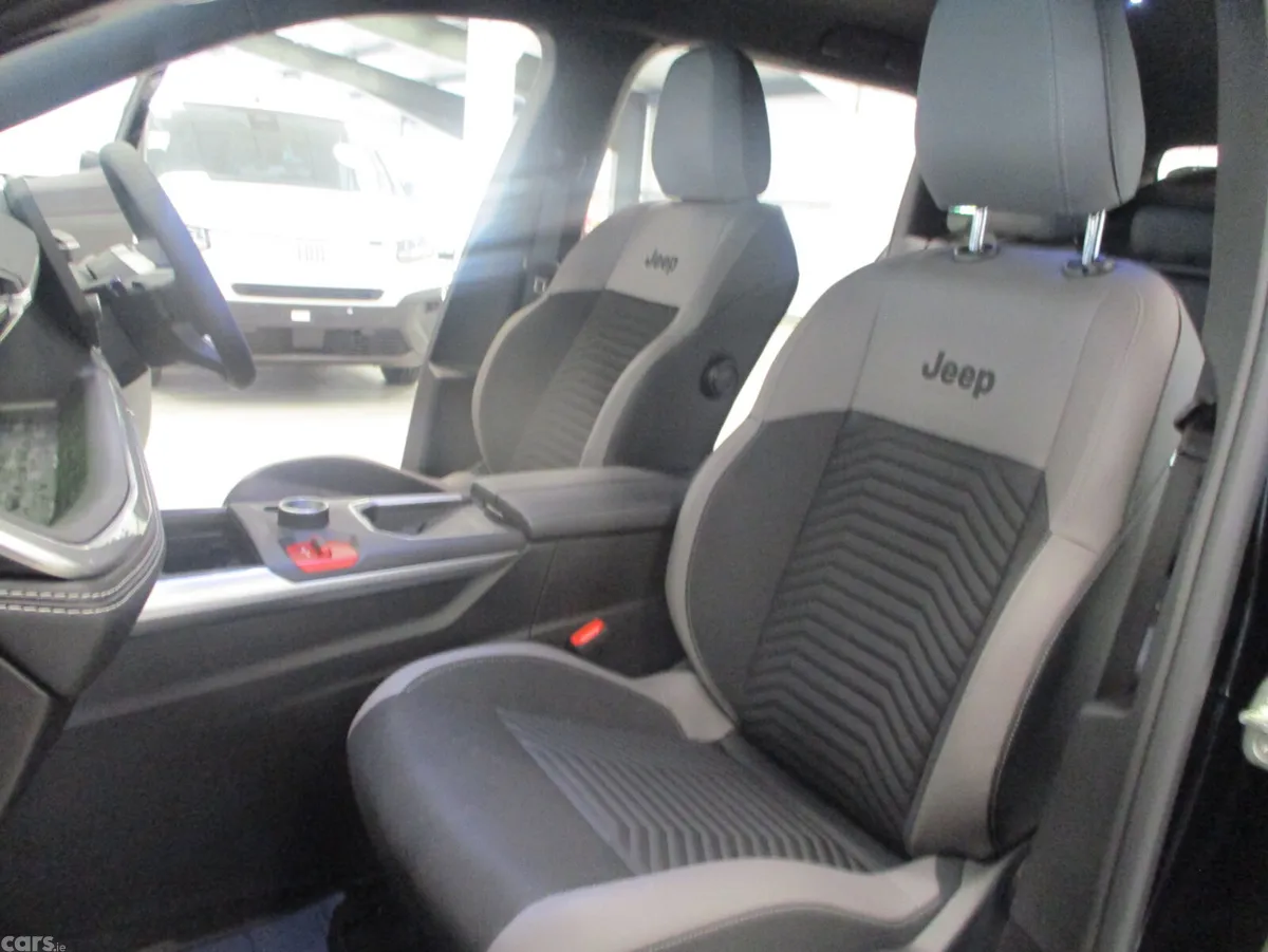 Jeep Compass SUV, Electric, 2026, Black