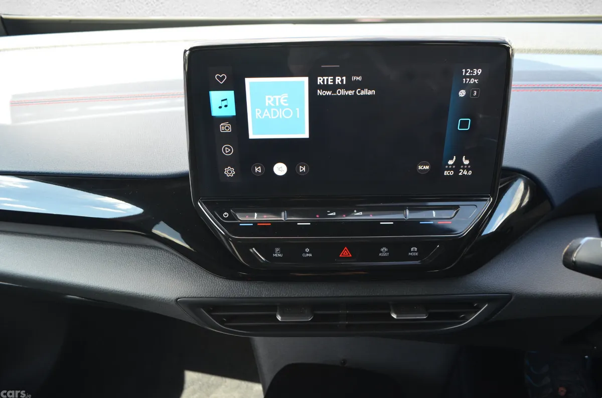 Volkswagen ID.4 Hatchback, Electric, 2022, Red