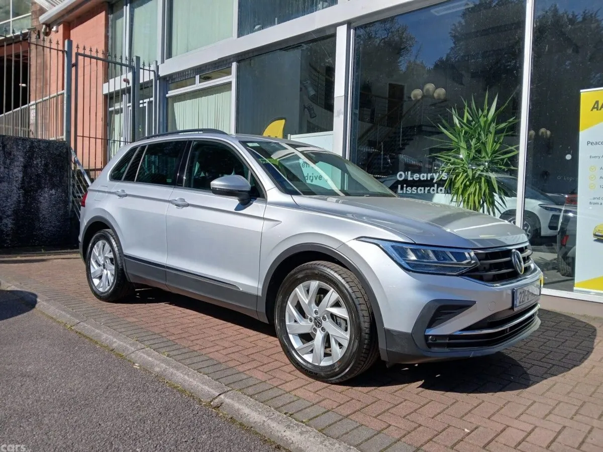 Volkswagen Tiguan SUV, Diesel, 2022, Silver