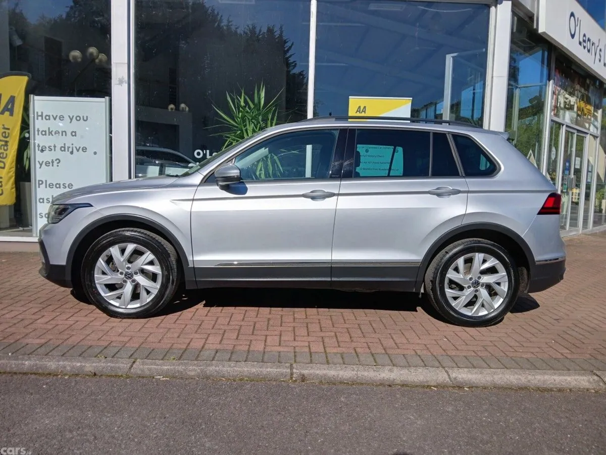 Volkswagen Tiguan SUV, Diesel, 2022, Silver