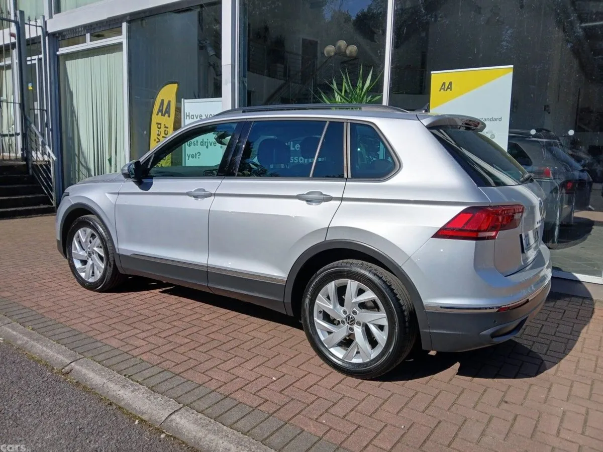 Volkswagen Tiguan SUV, Diesel, 2022, Silver