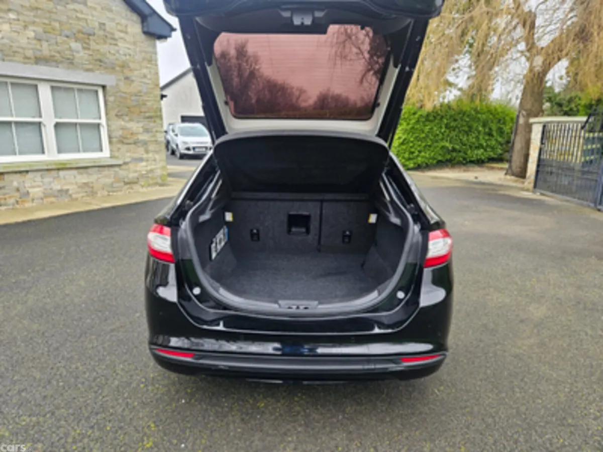 Ford Mondeo Hatchback, Diesel, 2018, Black