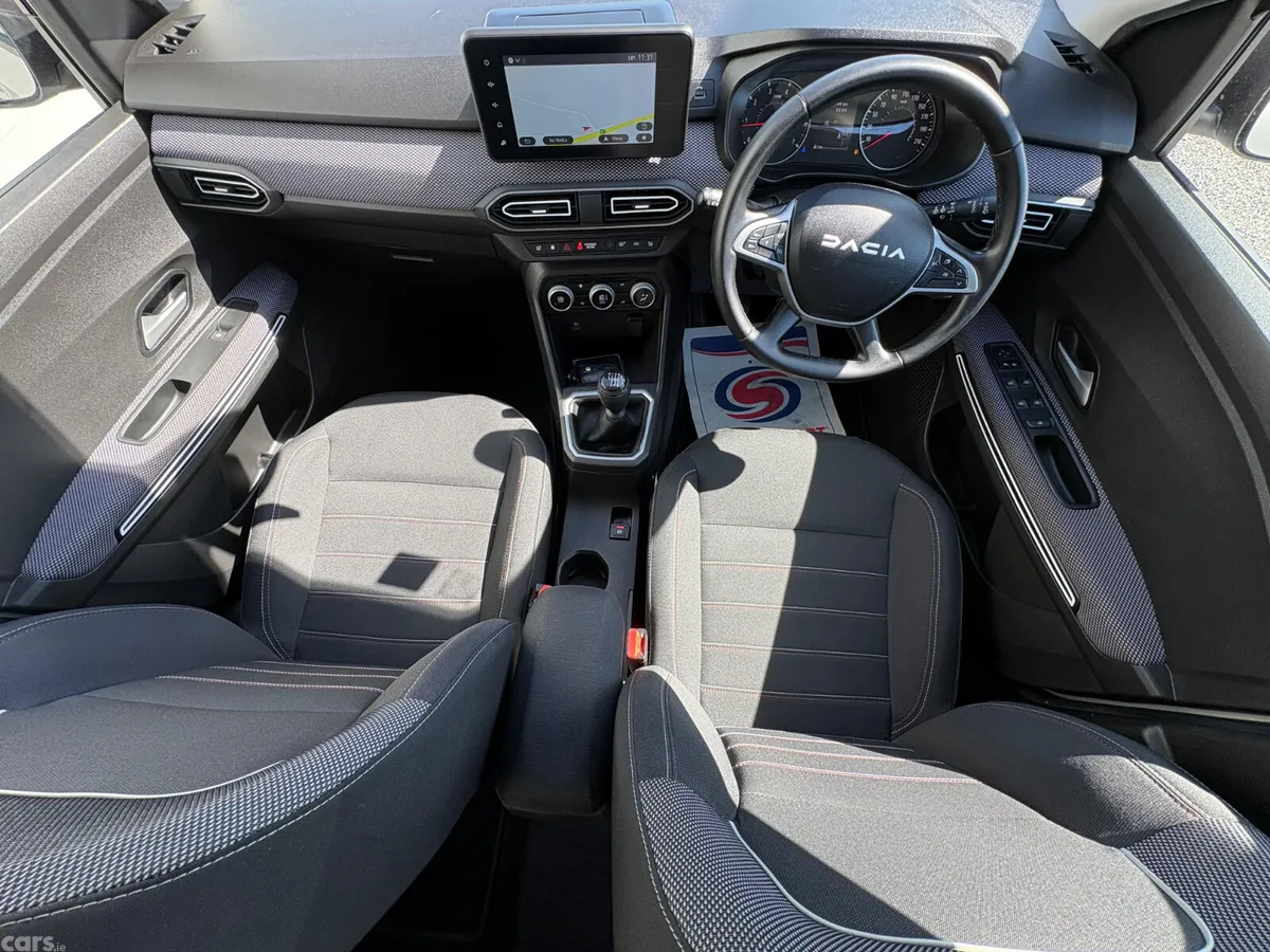Dacia Jogger MPV, Petrol, 2023, Grey