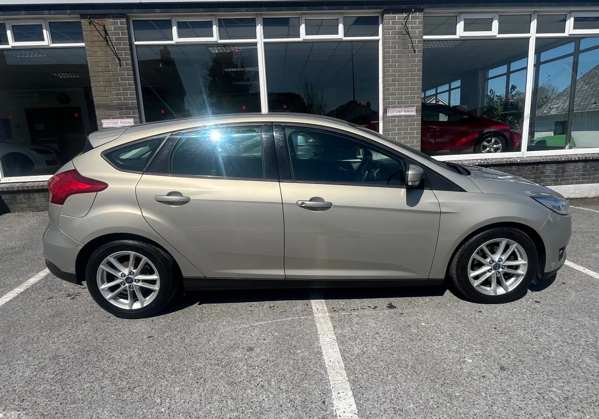 Ford Focus Hatchback, Diesel, 2016, Silver