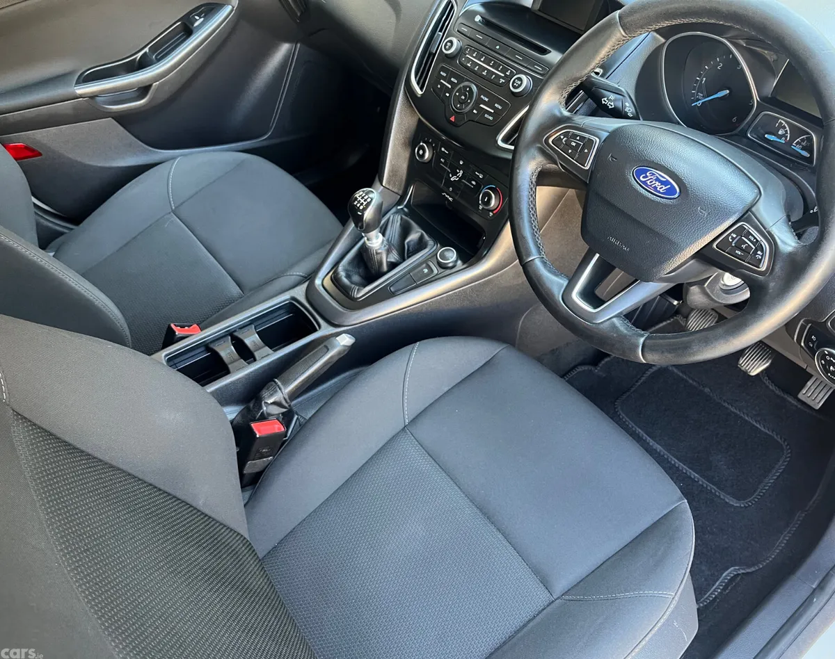 Ford Focus Hatchback, Diesel, 2016, Silver