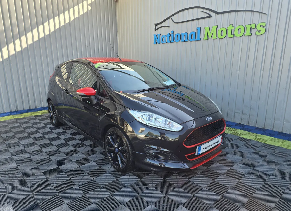 Ford Fiesta Hatchback, Petrol, 2015, Black