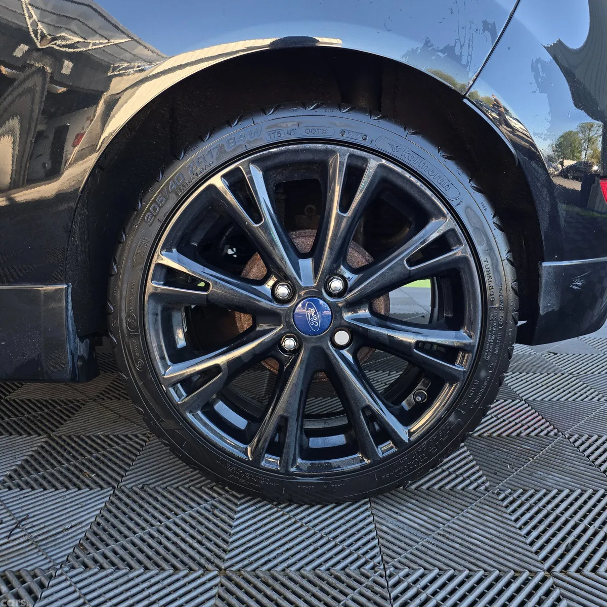 Ford Fiesta Hatchback, Petrol, 2015, Black