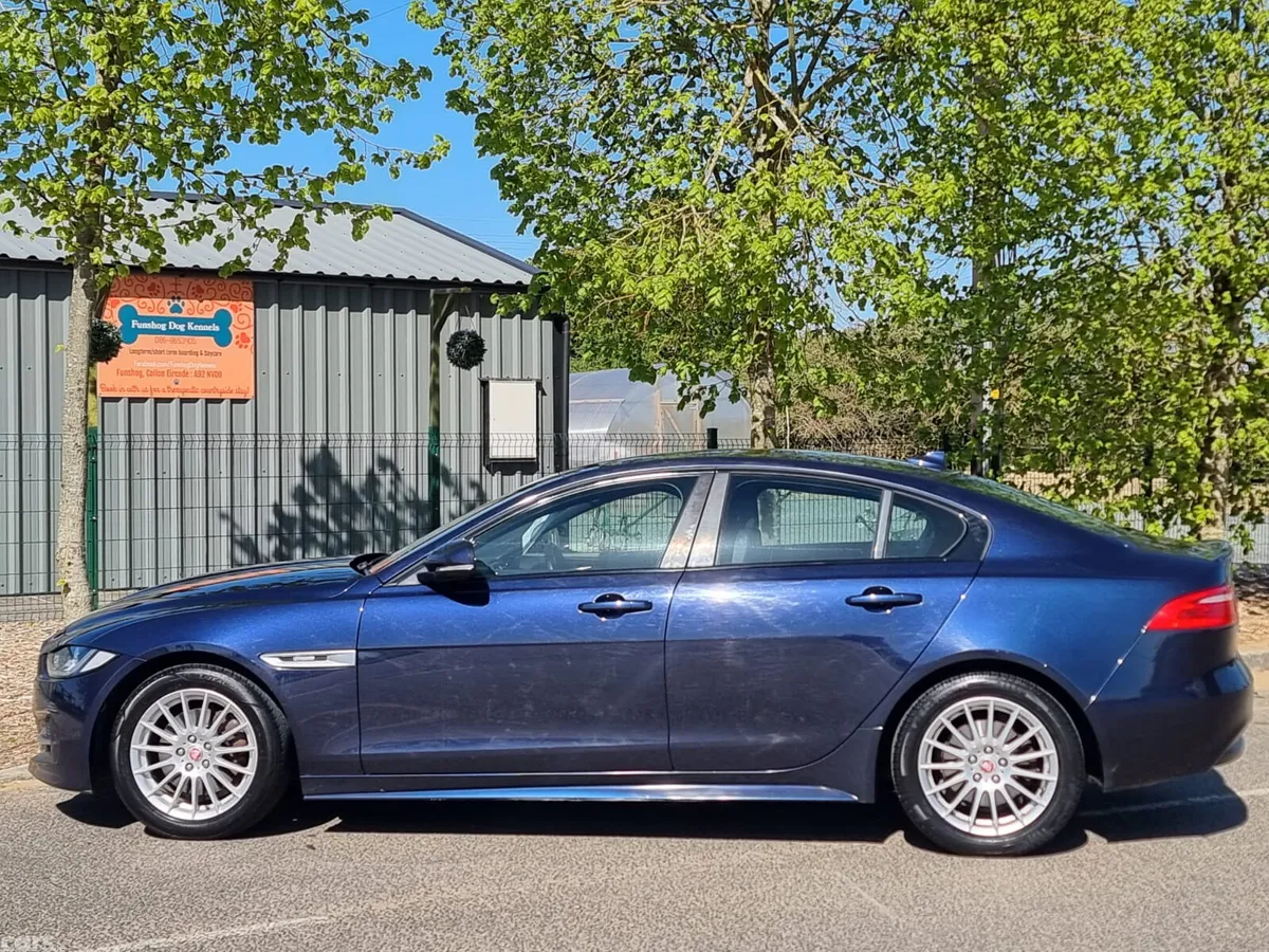 Jaguar XE Saloon, Diesel, 2015, Blue