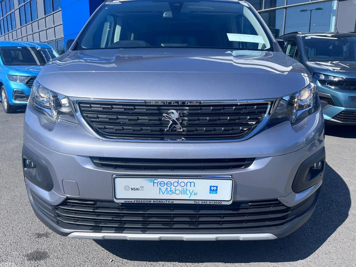 Peugeot Rifter MPV, Diesel, 2022, Silver