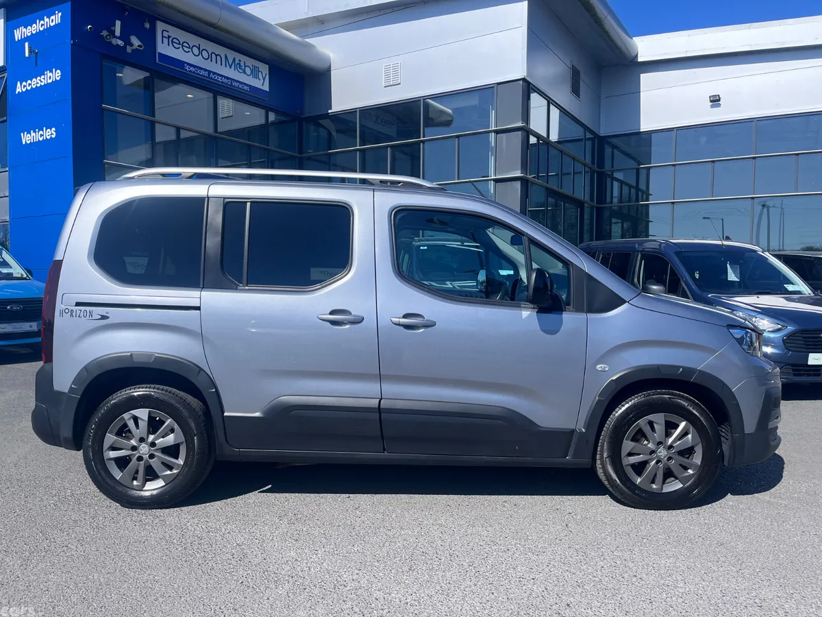 Peugeot Rifter MPV, Diesel, 2022, Silver