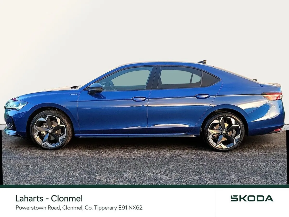 Skoda Superb Saloon, Diesel, 2026, Blue