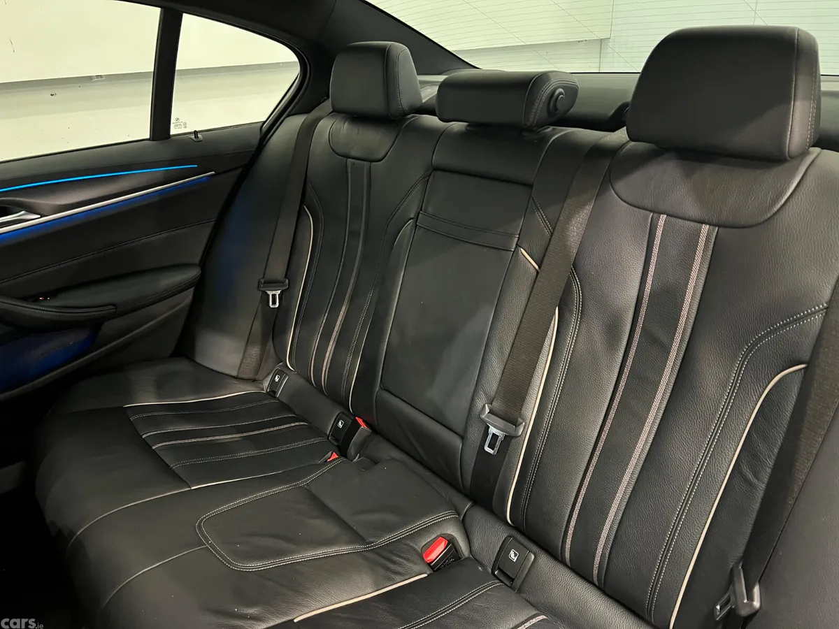 BMW 5-Series Saloon, Petrol Plug-in Hybrid, 2023, Black