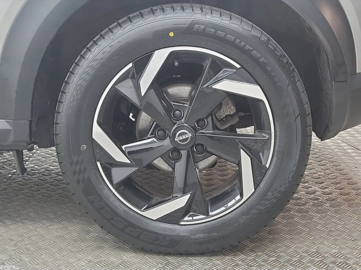Nissan Juke SUV, Petrol Hybrid, 2024, Grey
