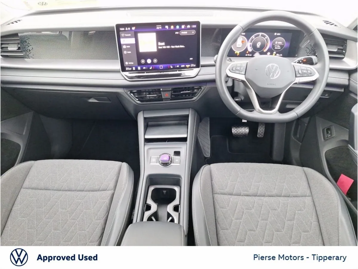 Volkswagen Tayron Estate, Diesel, 2025, Silver