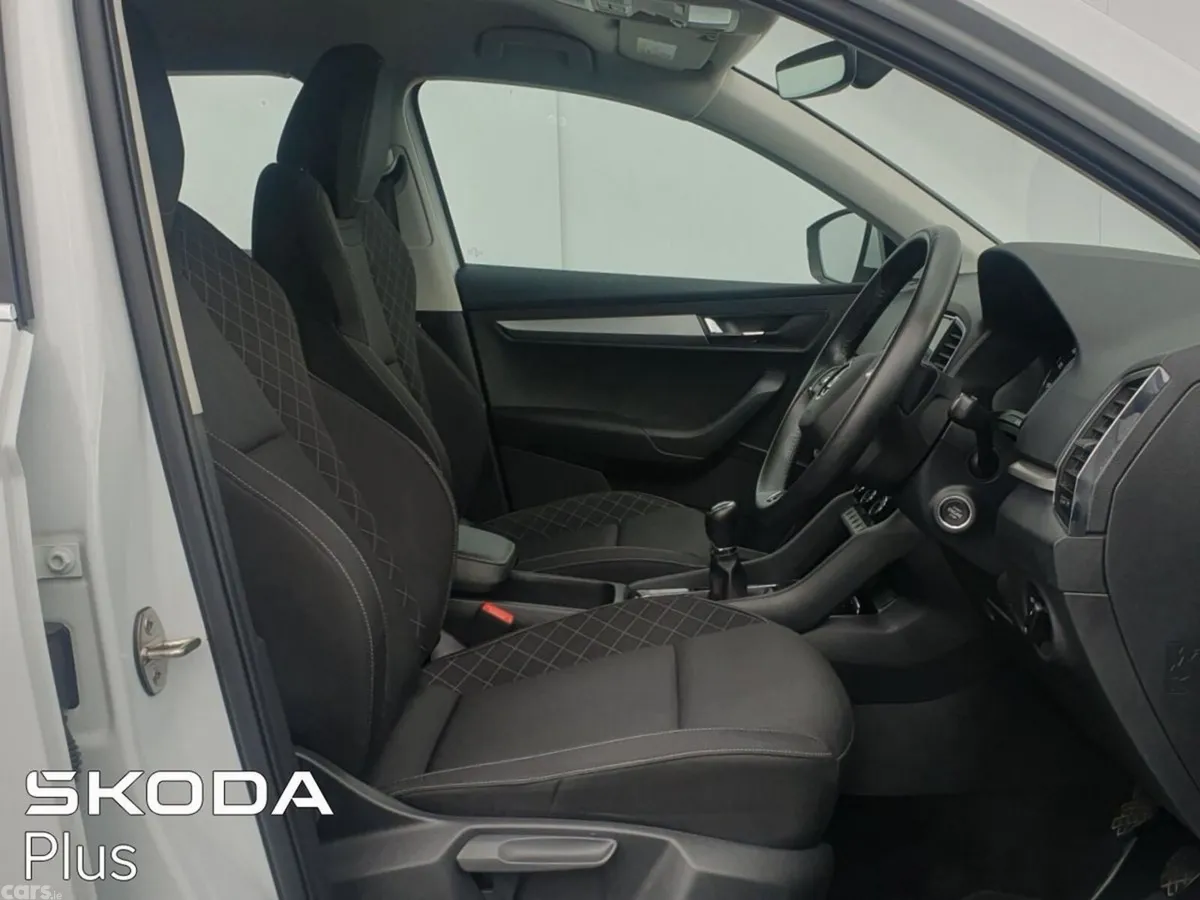 Skoda Karoq SUV, Petrol, 2022, White