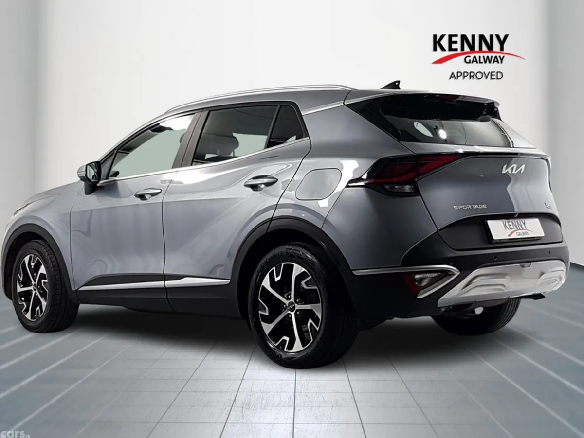 Kia Sportage MPV, Diesel, 2022, Grey