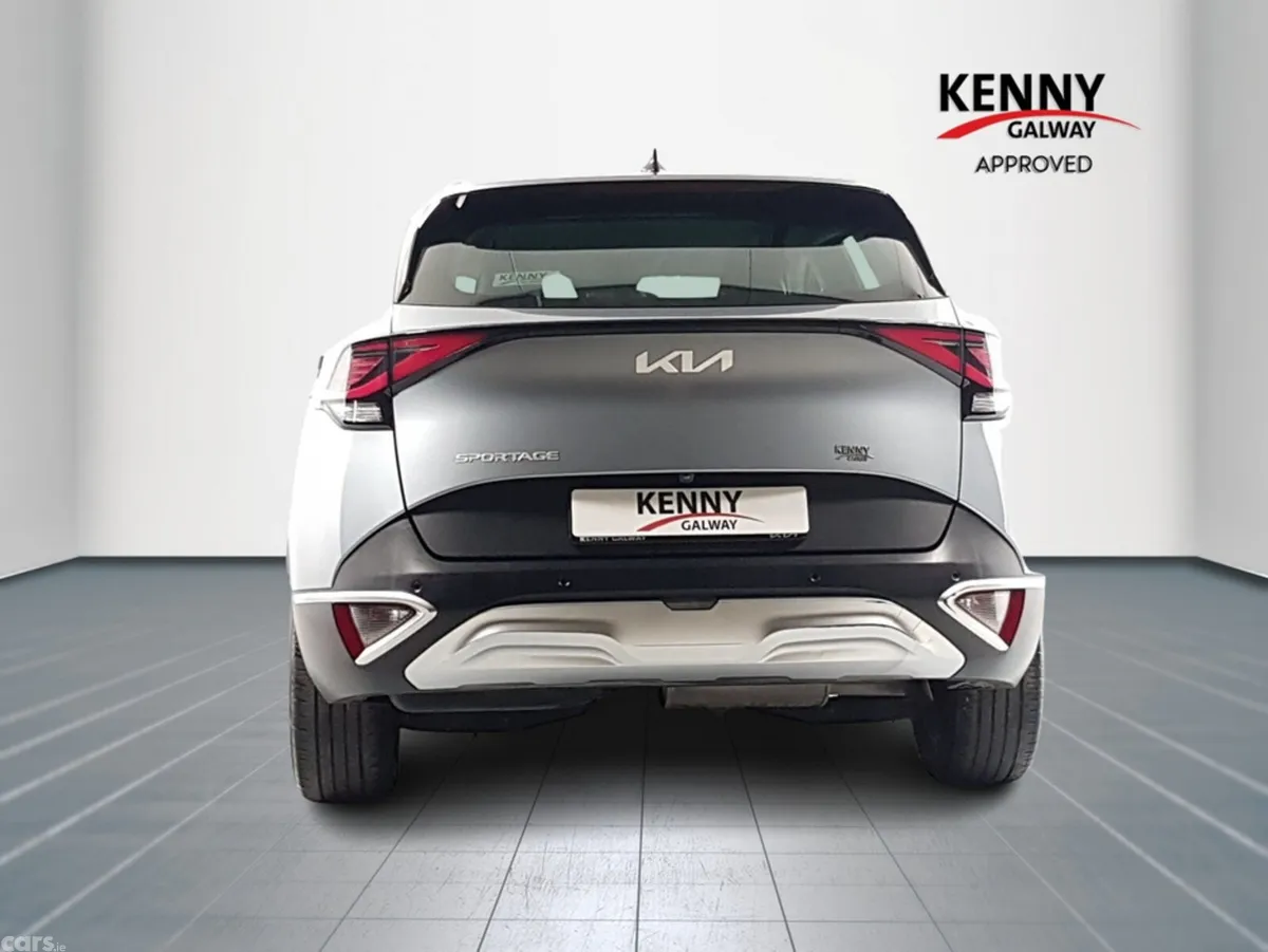 Kia Sportage MPV, Diesel, 2022, Grey