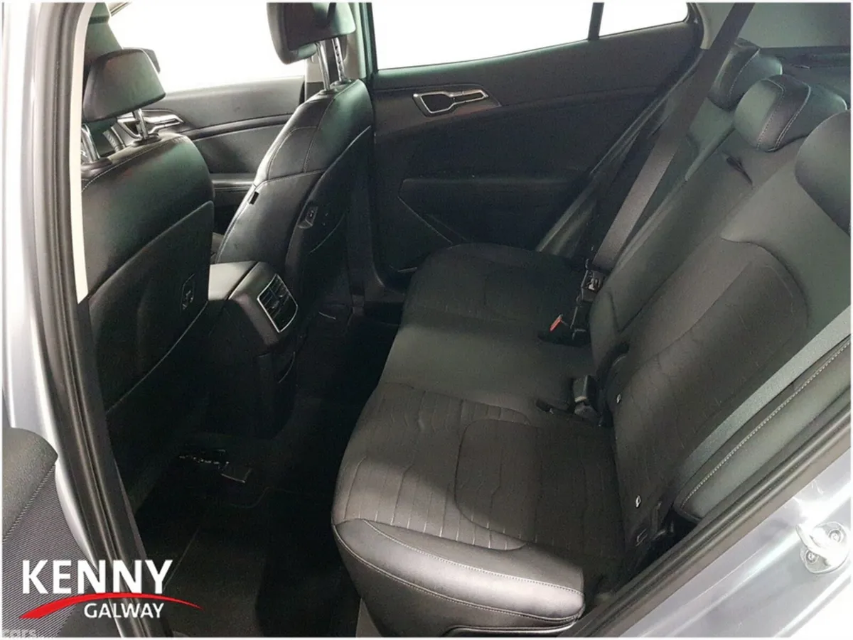 Kia Sportage MPV, Diesel, 2022, Grey