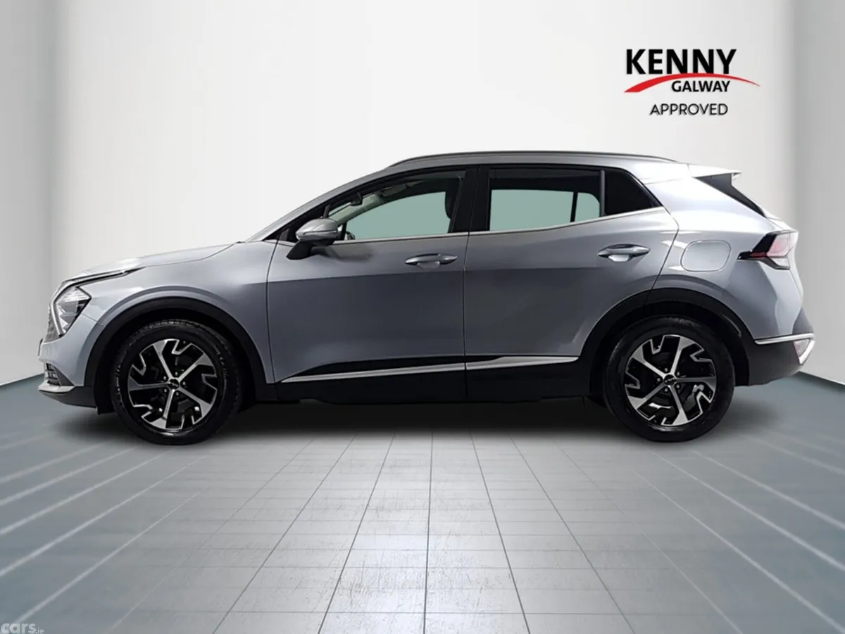 Kia Sportage MPV, Diesel, 2022, Grey