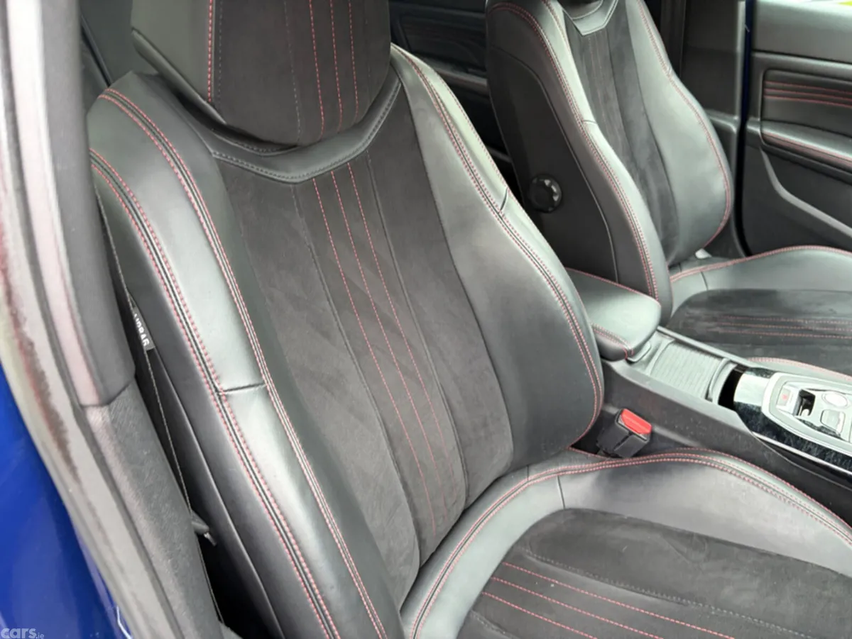 Peugeot 308 Hatchback, Diesel, 2017, Blue