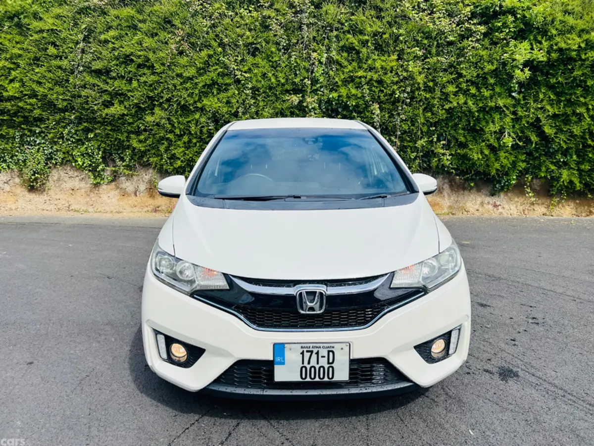 Honda Fit Hatchback, Petrol Hybrid, 2017, White