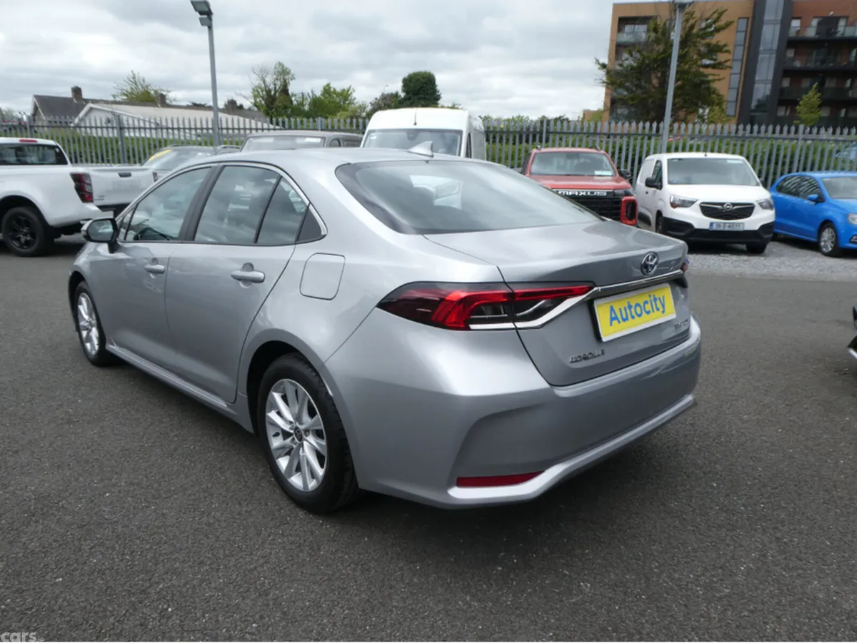 Toyota Corolla Saloon, Petrol Hybrid, 2023, Grey