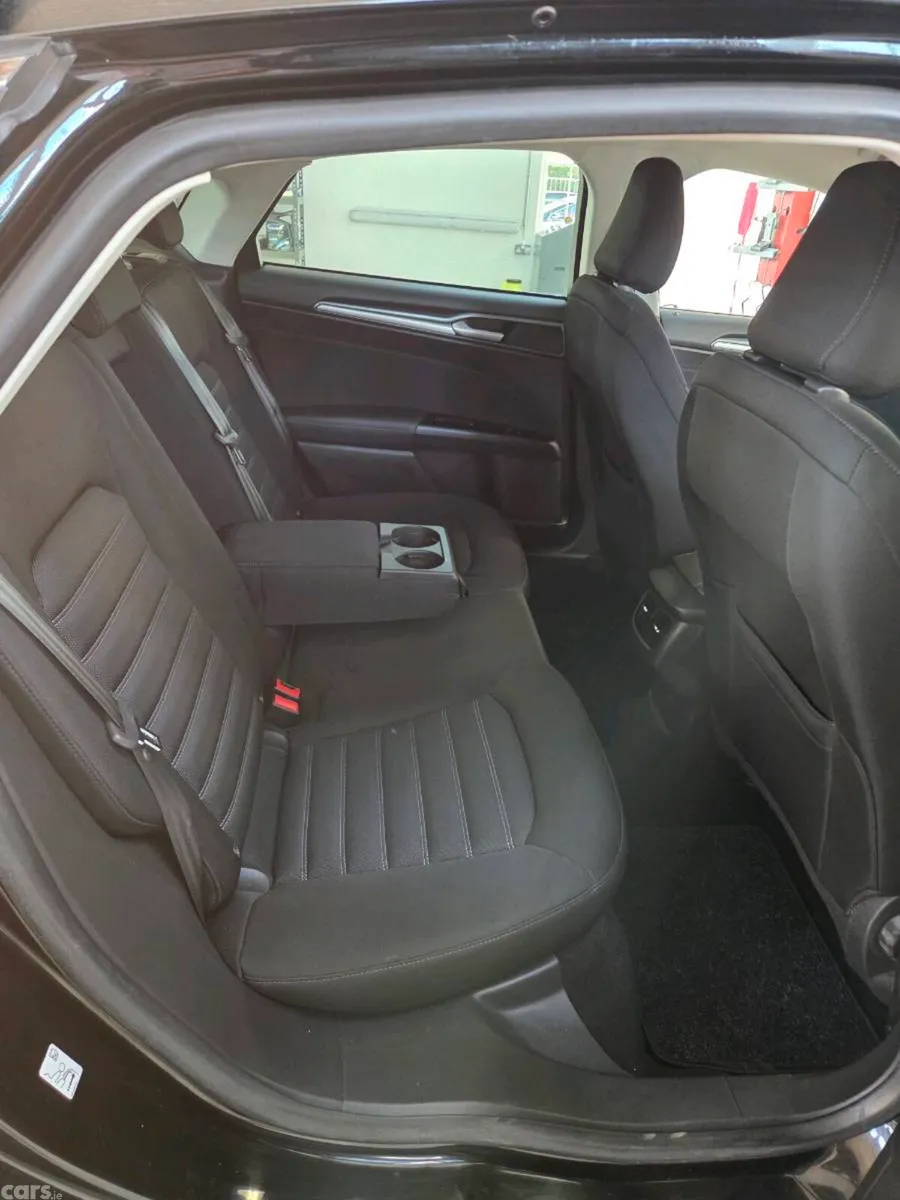 Ford Mondeo Hatchback, Diesel, 2019, Black