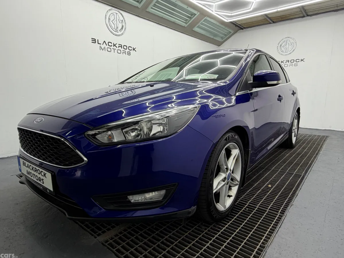 Ford Focus Hatchback, Petrol, 2015, Blue