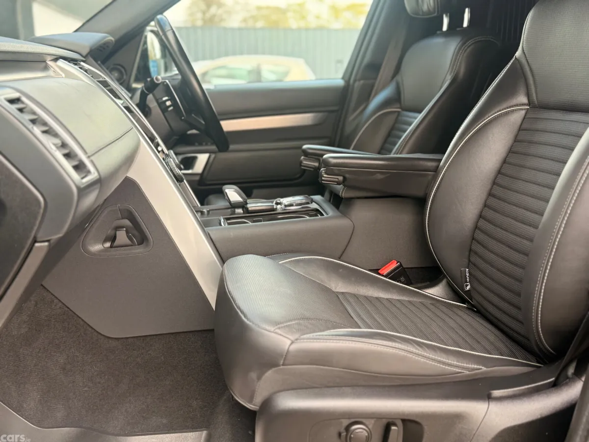 Land Rover Discovery SUV, Diesel, 2023, Black