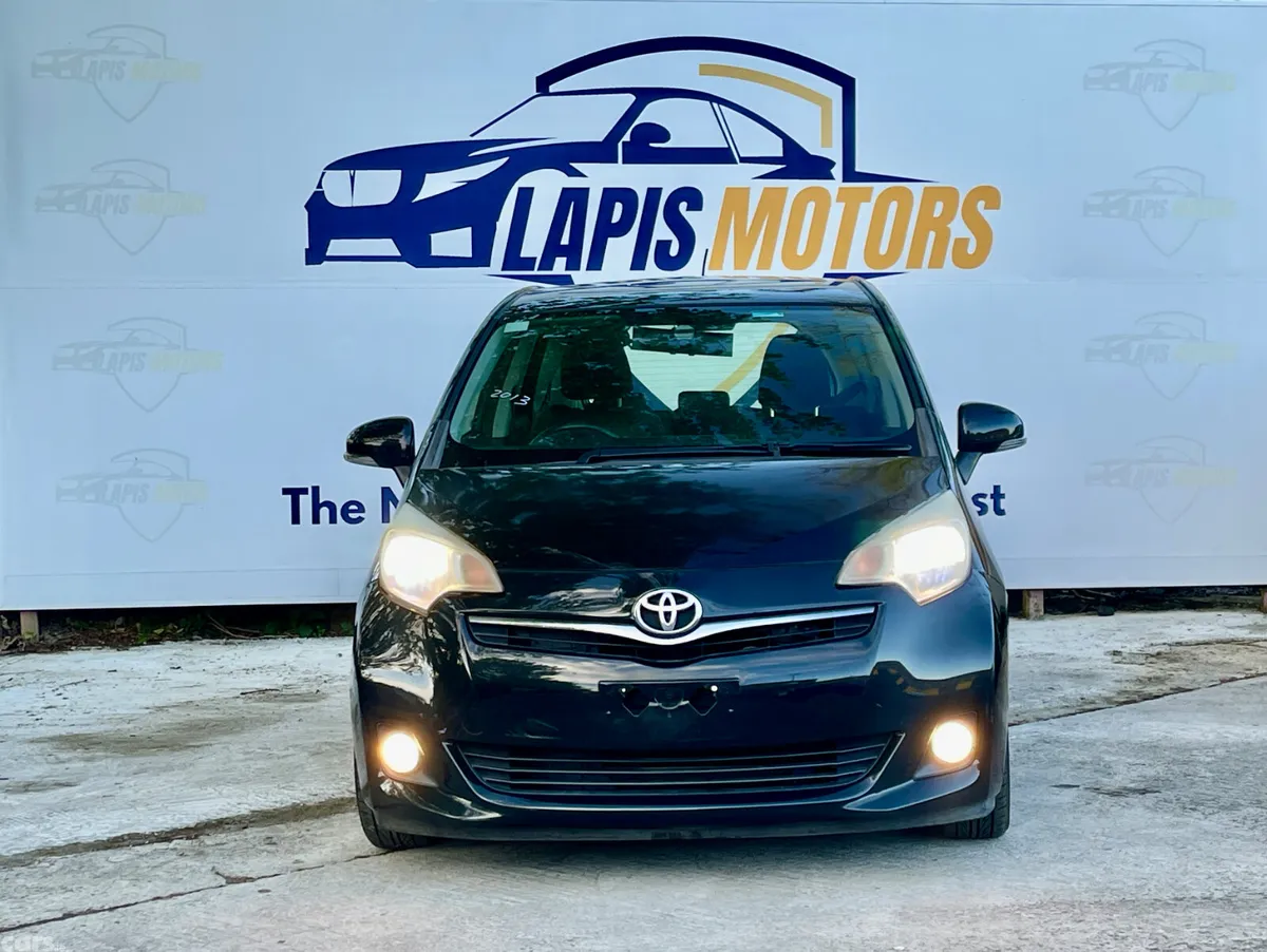 Toyota Ractis Hatchback, Petrol, 2013, Black