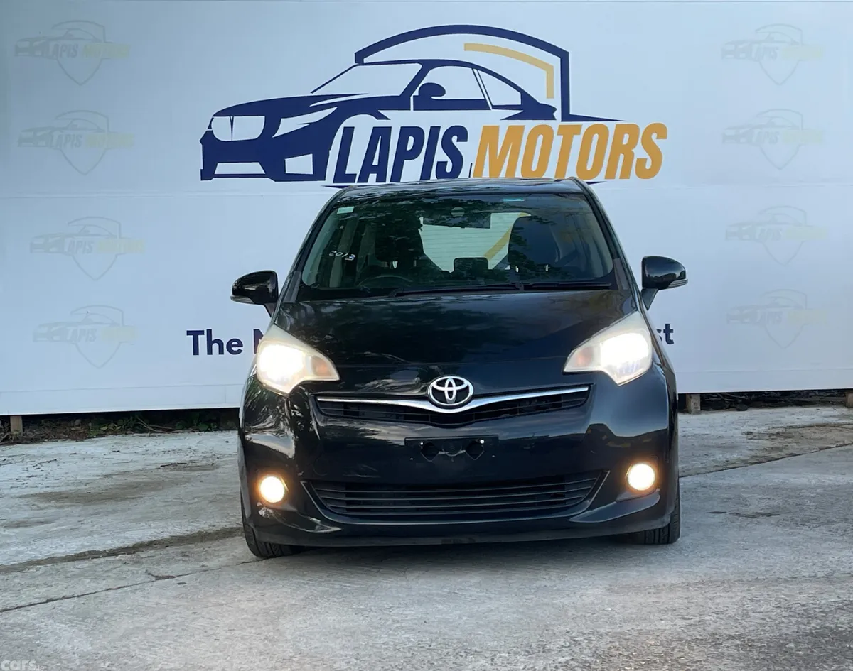 Toyota Ractis Hatchback, Petrol, 2013, Black