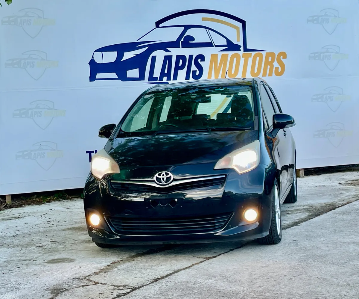 Toyota Ractis Hatchback, Petrol, 2013, Black