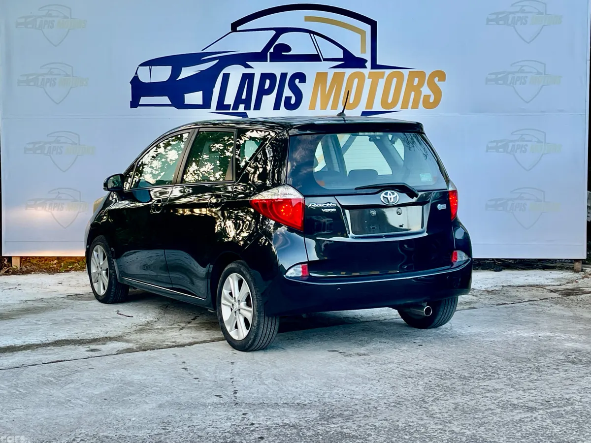 Toyota Ractis Hatchback, Petrol, 2013, Black
